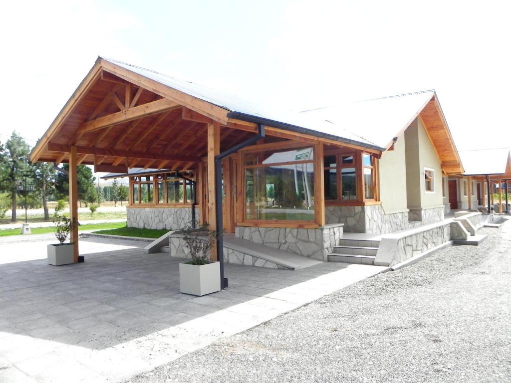 Hosteria Y Cabanas Land Park - Spa & Lodge Junín de los Andes Dış mekan fotoğraf